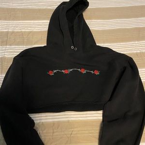 Crop Sweater of roses